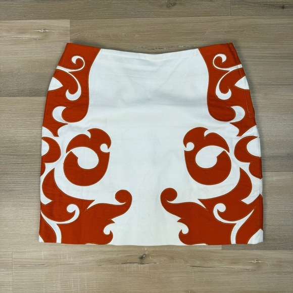 Anthropologie Vanessa Virginia Cream Pencil Skirt with Orange Appliques, Size 4 - Picture 2 of 8